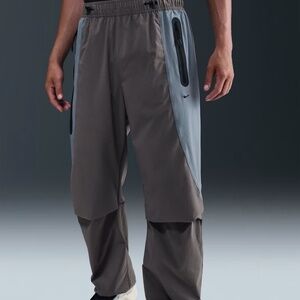 Nike Tech Men's Dri-FIT Woven Color-Block Oversized Pants ***(Small)***